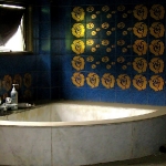 queen chateau3.jpg